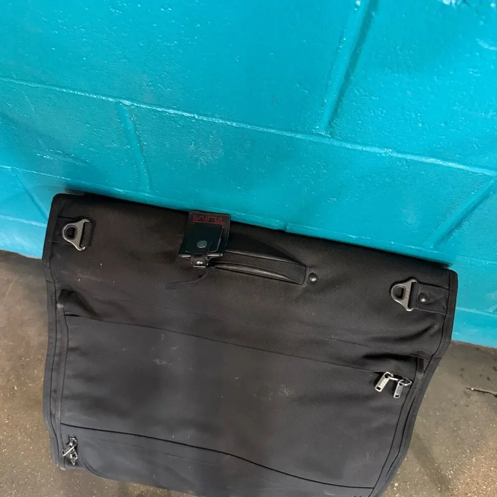 TUMI Alpha Tri-fold Carry-On Travel Garment Bag Ballistic Nylon Black